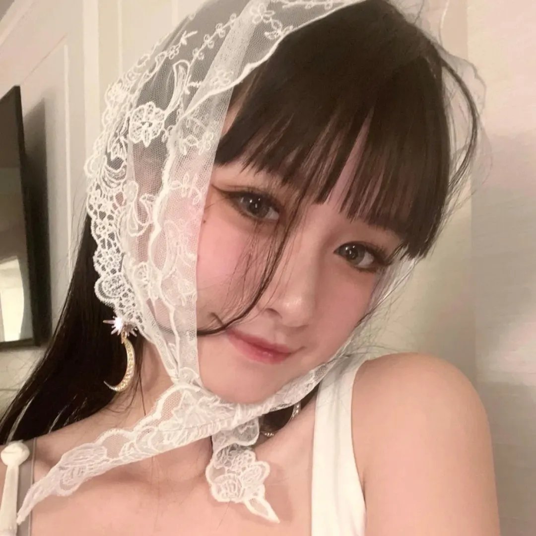 魔手娇娃
